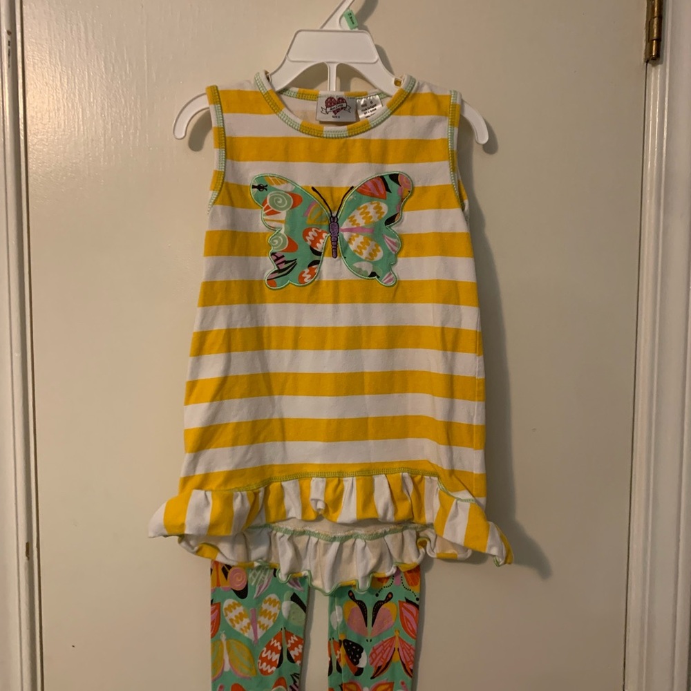 Ann Loren Yellow and White Striped set